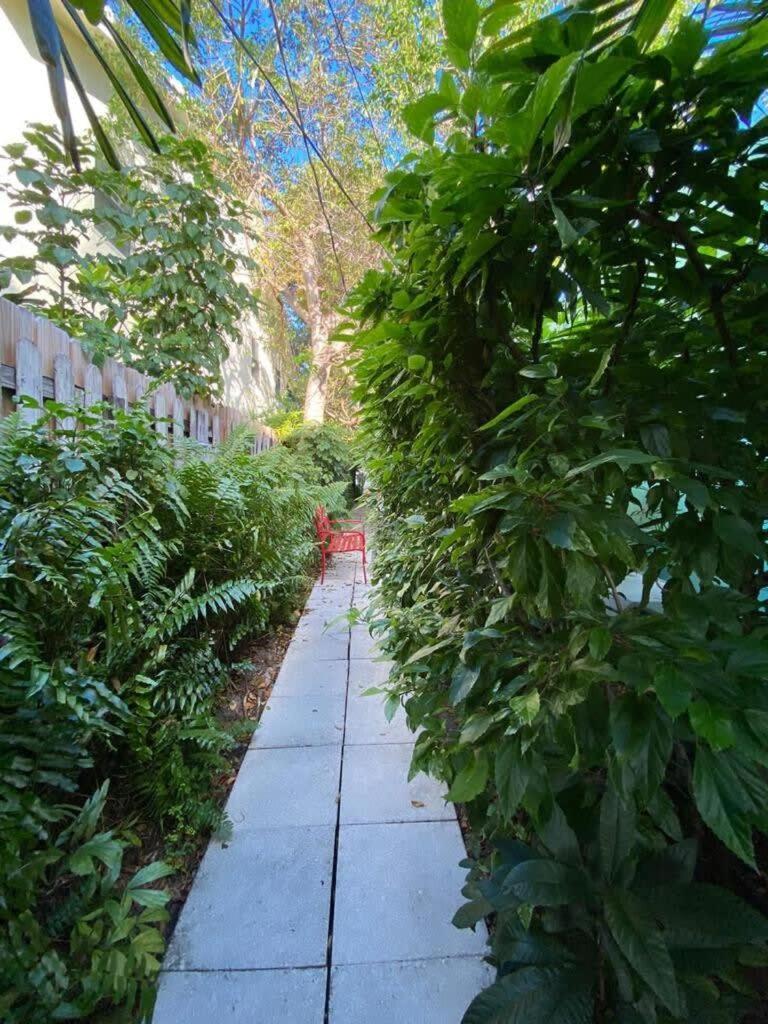 Delight And Cozy Apt Close To Las Olas & The Beach Fort Lauderdale Exterior photo